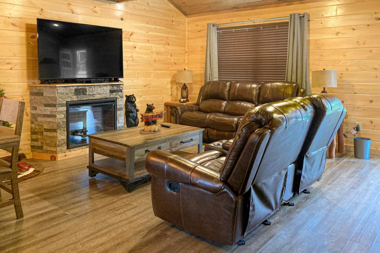 The Lazy Bear Villa Pigeon Forge Buitenkant foto