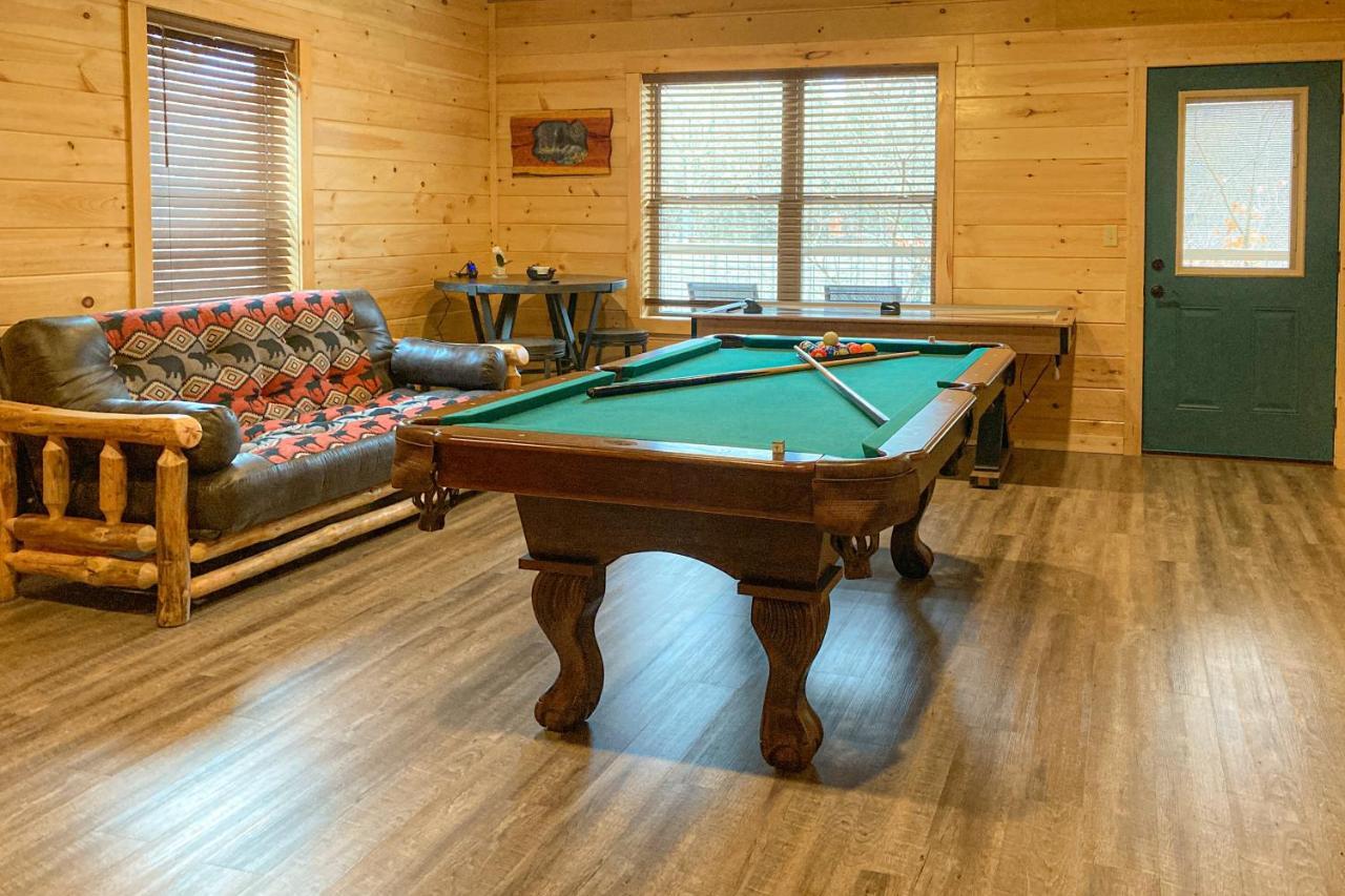 The Lazy Bear Villa Pigeon Forge Buitenkant foto